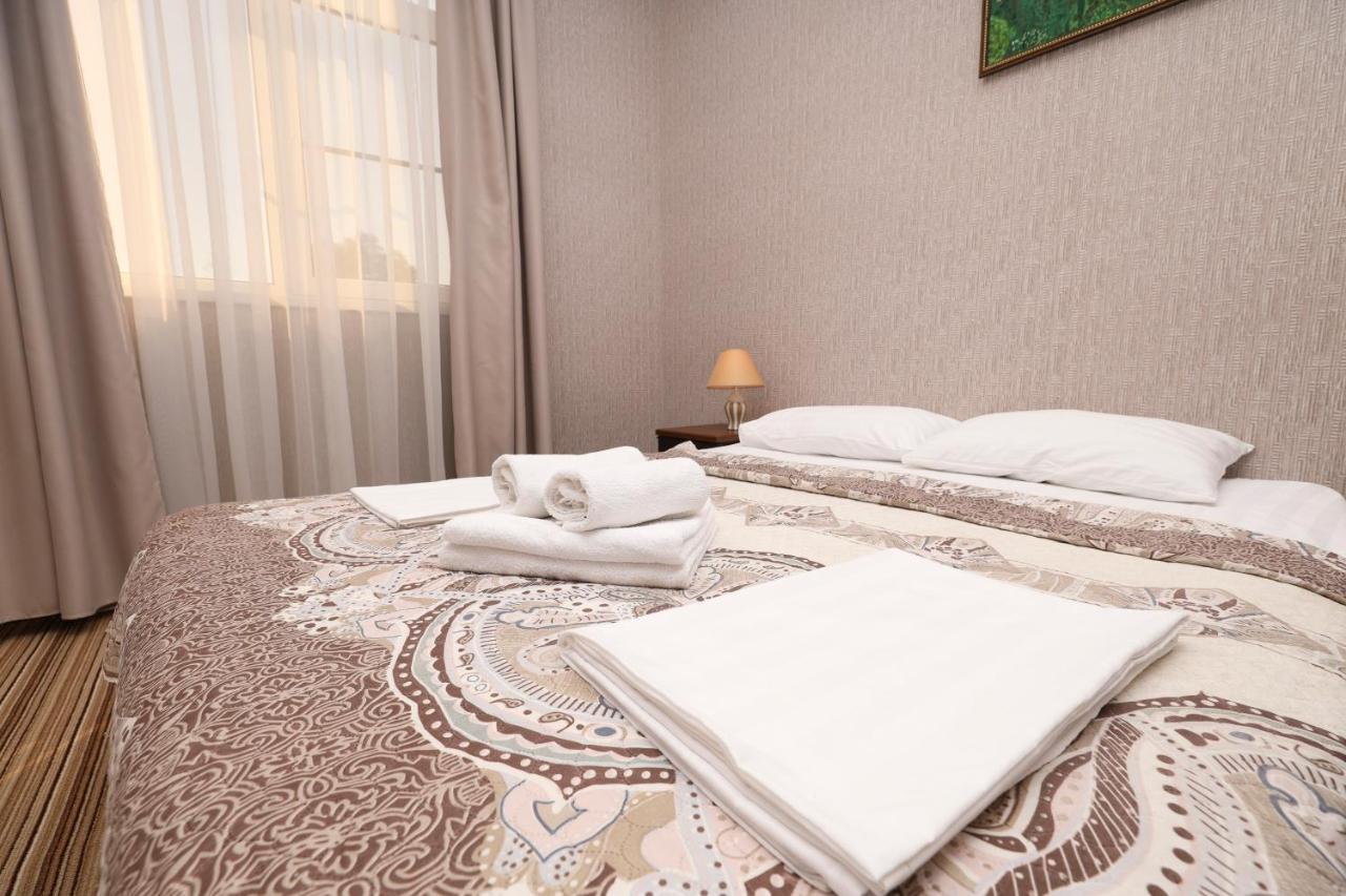 Hotel Capri Сухумі Екстер'єр фото
