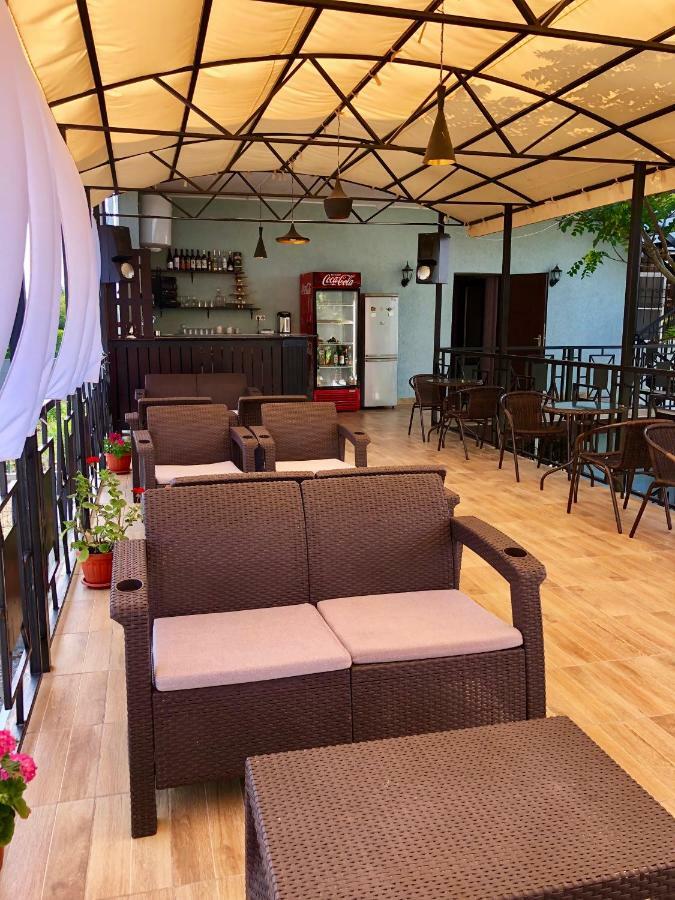 Hotel Capri Сухумі Екстер'єр фото